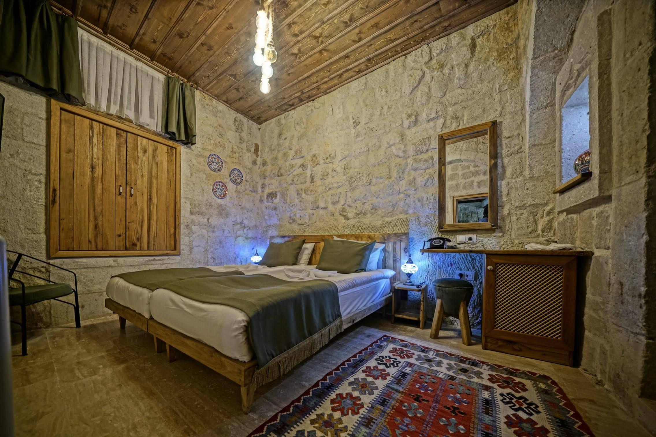 Vigneron Cave Hotel เนฟซิเฮียร์ ภายนอก รูปภาพ