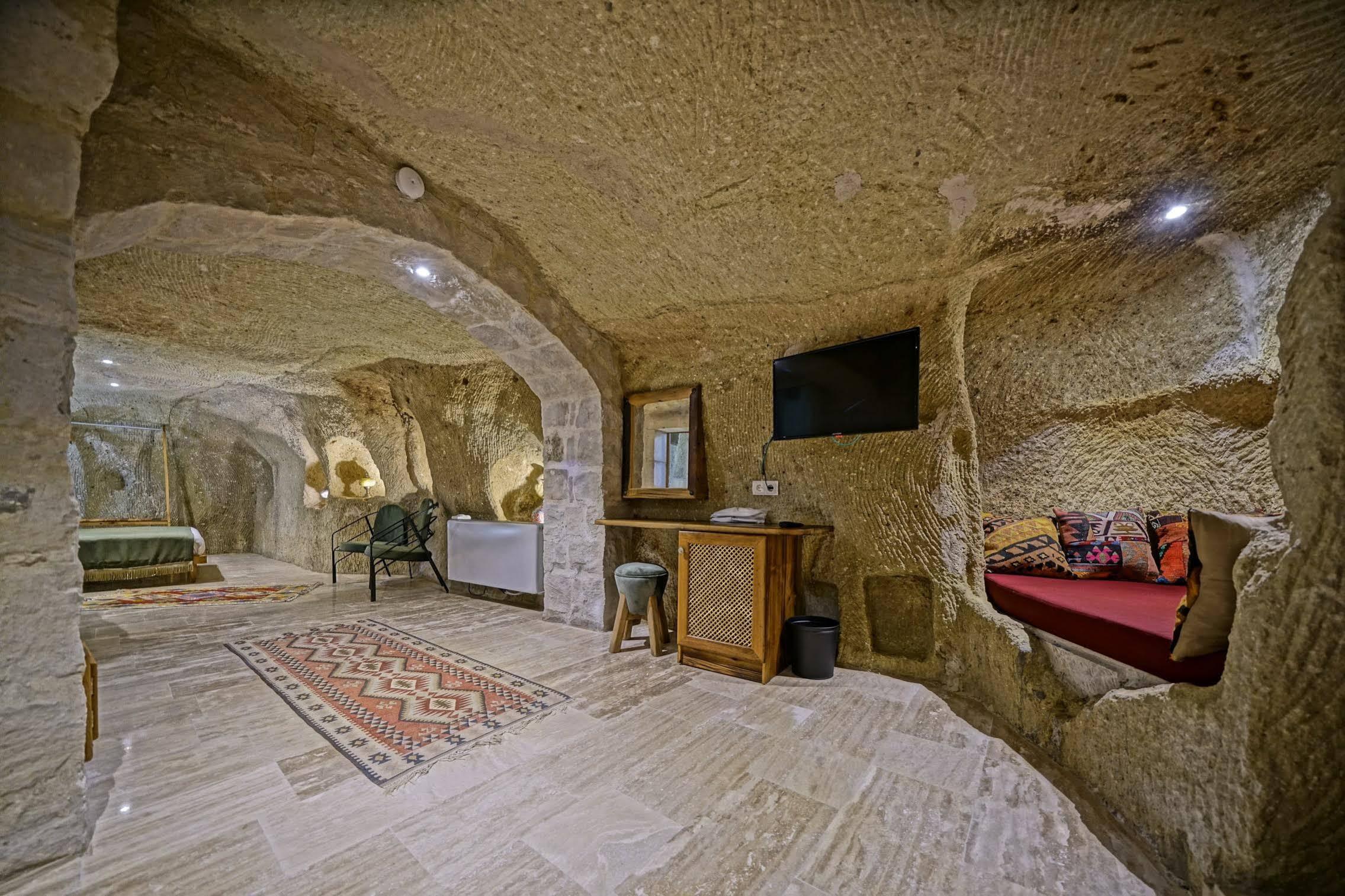 Vigneron Cave Hotel เนฟซิเฮียร์ ภายนอก รูปภาพ