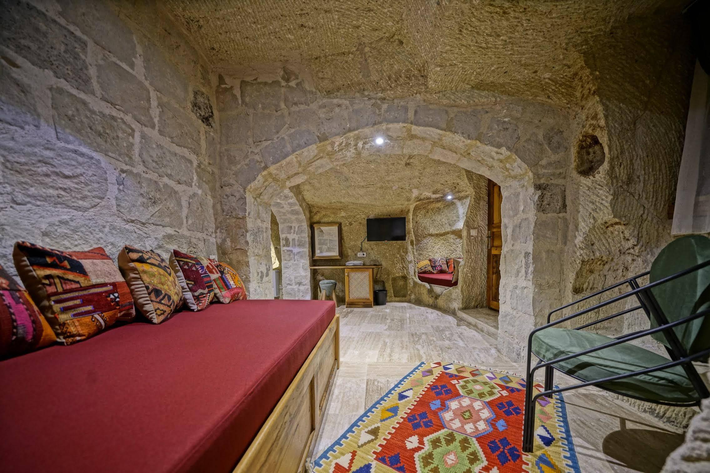 Vigneron Cave Hotel เนฟซิเฮียร์ ภายนอก รูปภาพ