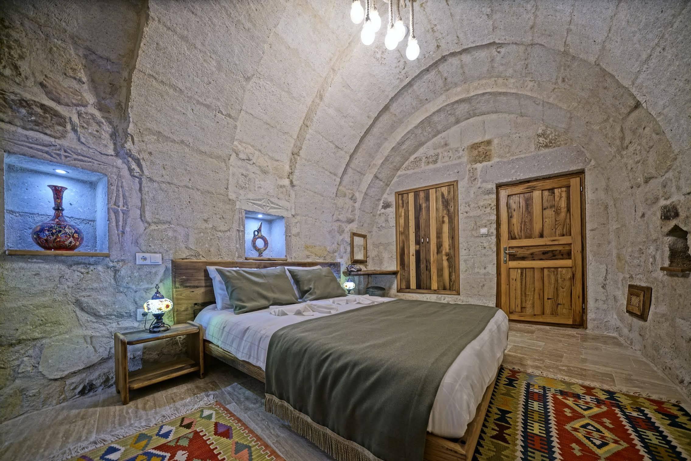 Vigneron Cave Hotel เนฟซิเฮียร์ ภายนอก รูปภาพ