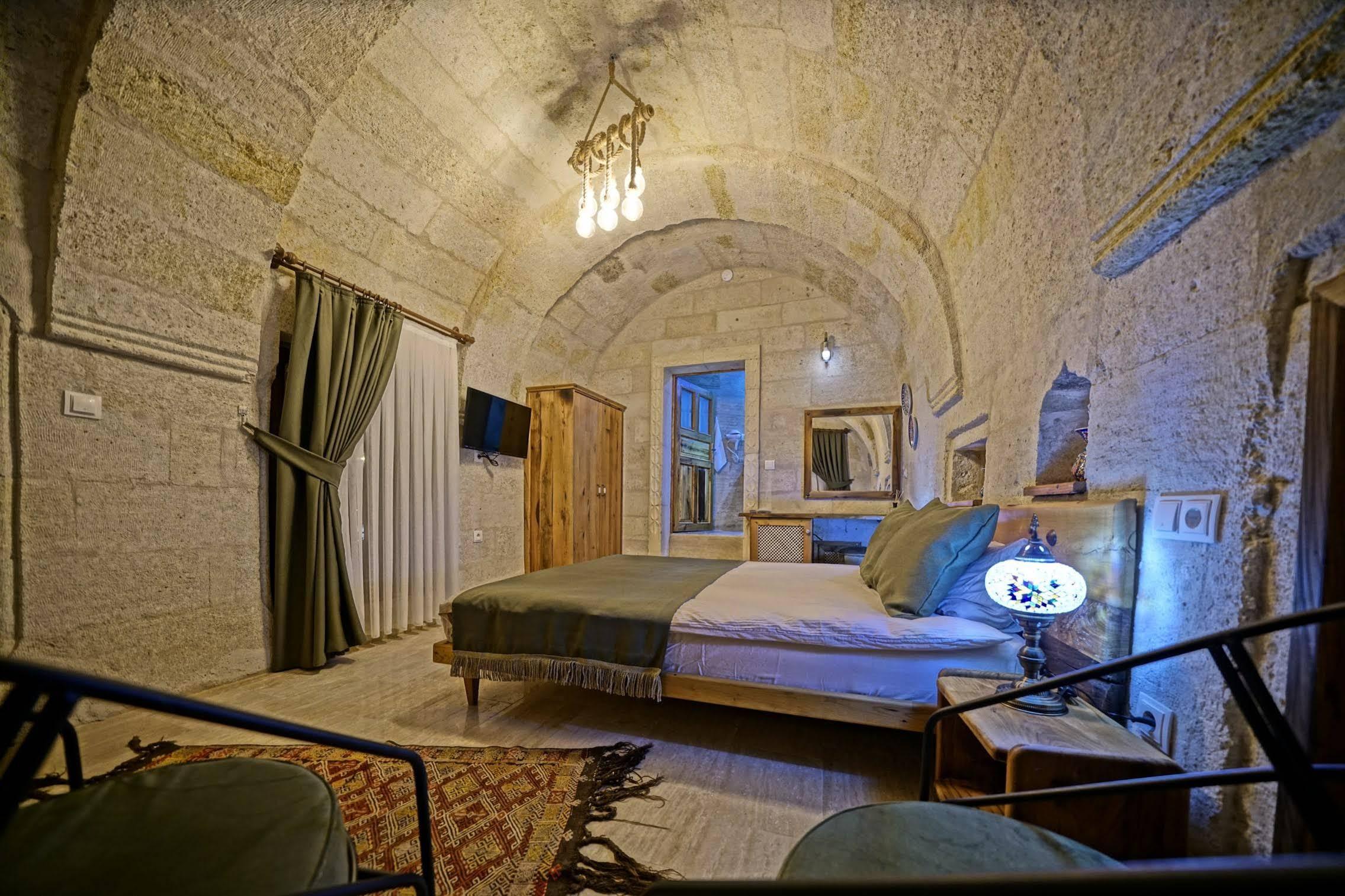 Vigneron Cave Hotel เนฟซิเฮียร์ ภายนอก รูปภาพ