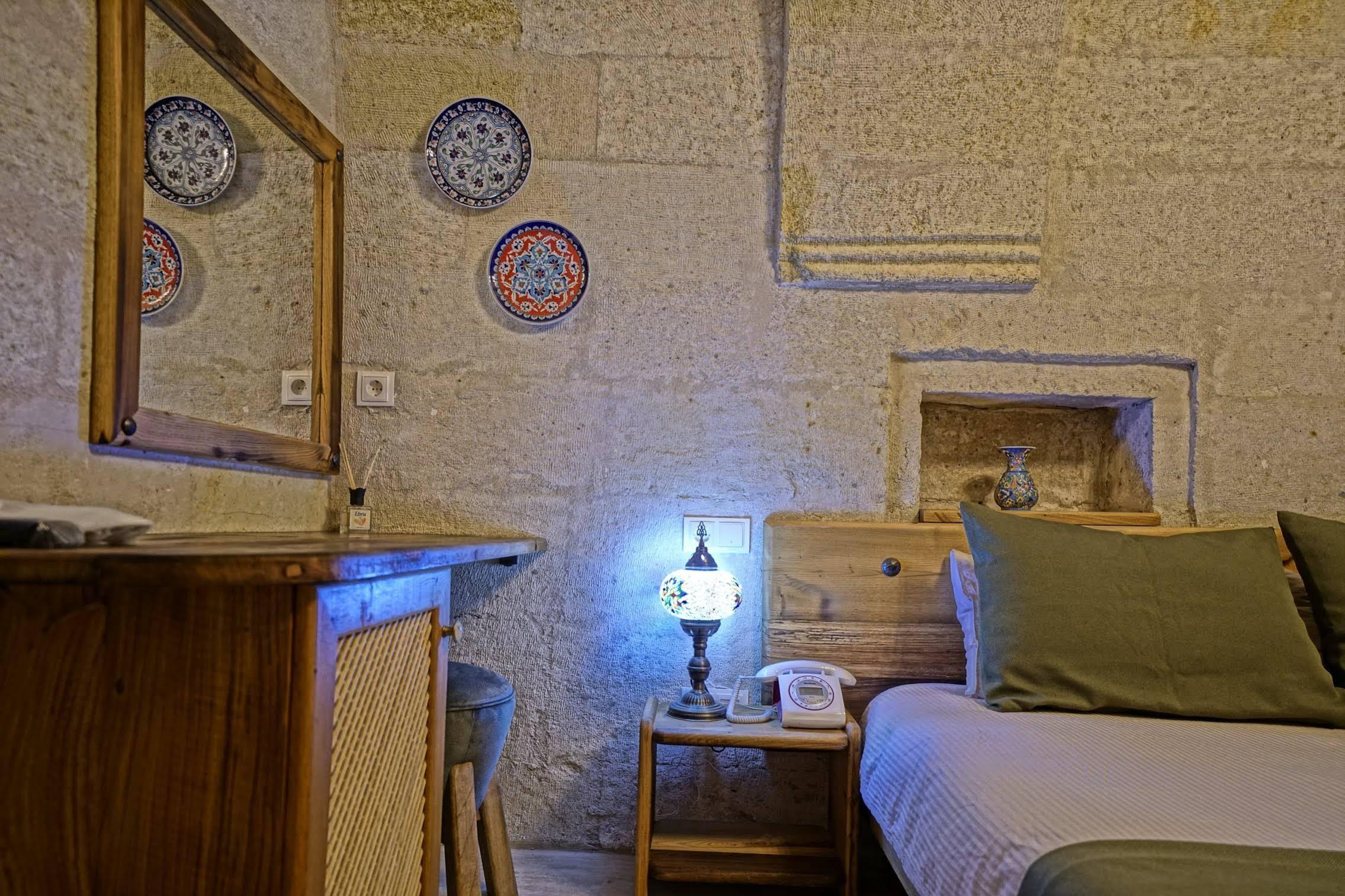 Vigneron Cave Hotel เนฟซิเฮียร์ ภายนอก รูปภาพ